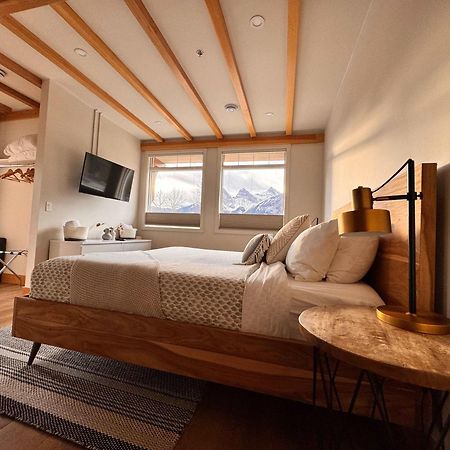 Ravens Crest Lodge - Stunning Views Perfectly Located On Main Street Κάνμορ Εξωτερικό φωτογραφία