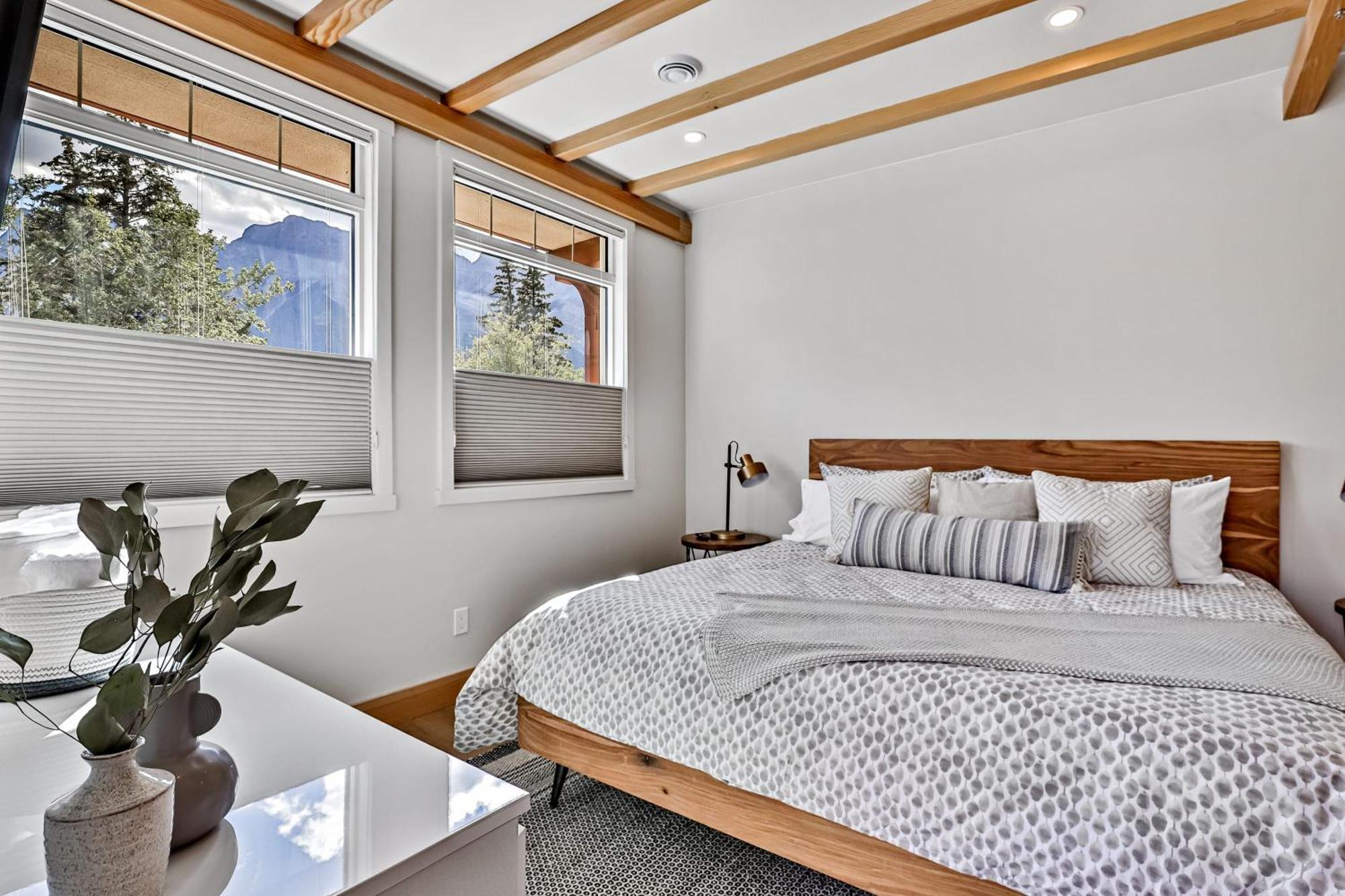 Ravens Crest Lodge - Stunning Views Perfectly Located On Main Street Κάνμορ Εξωτερικό φωτογραφία