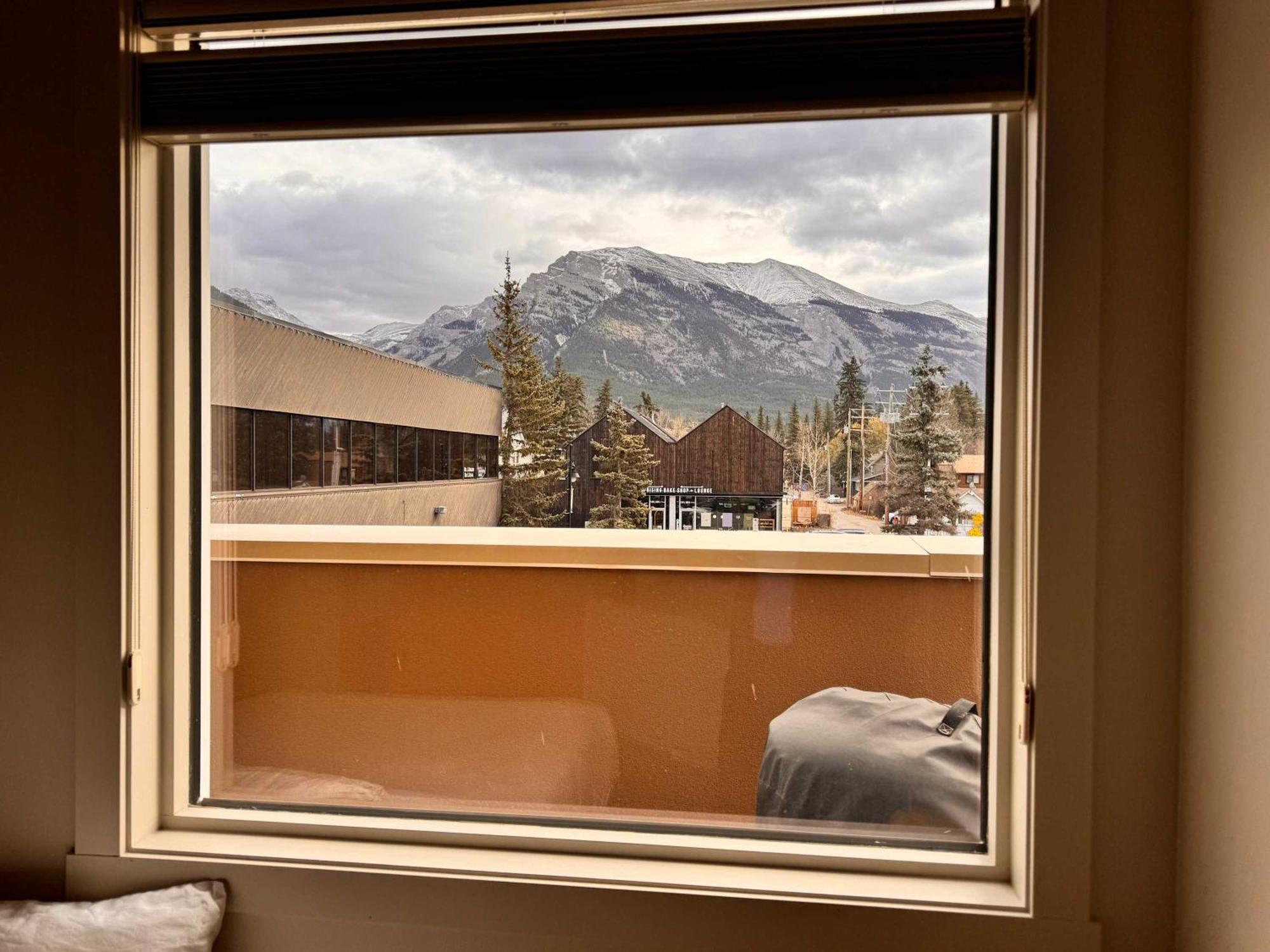 Ravens Crest Lodge - Stunning Views Perfectly Located On Main Street Κάνμορ Εξωτερικό φωτογραφία